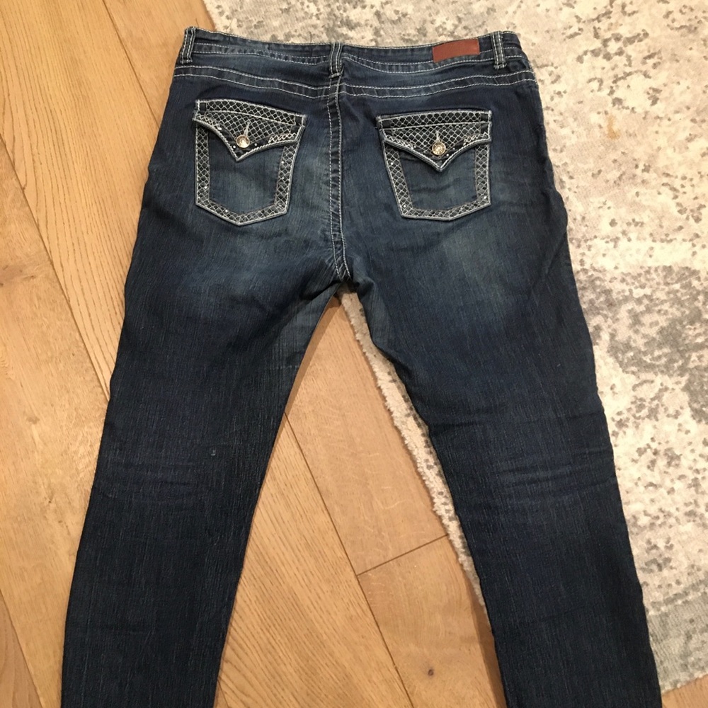 VGS Jeans - Picture 2 of 3